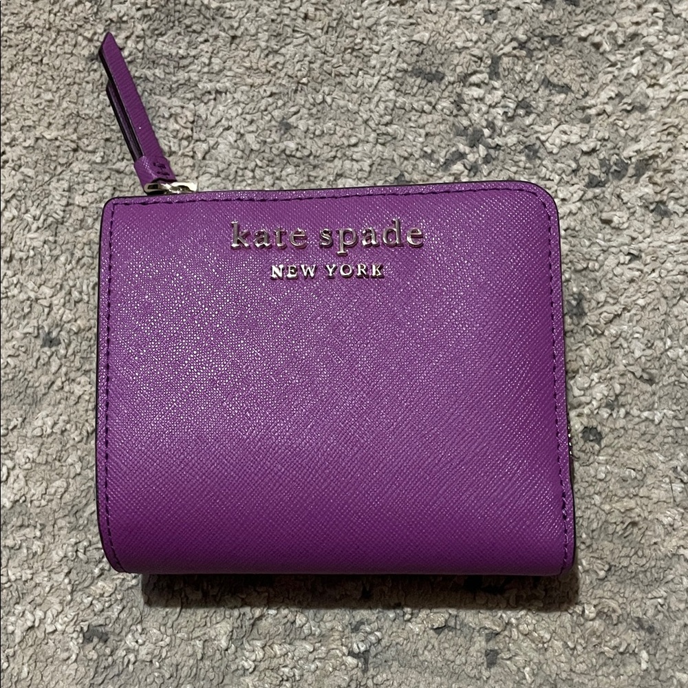 NWOTs Kate Spade Vibrant Irisbloom Purple L-zip bifold Wallet